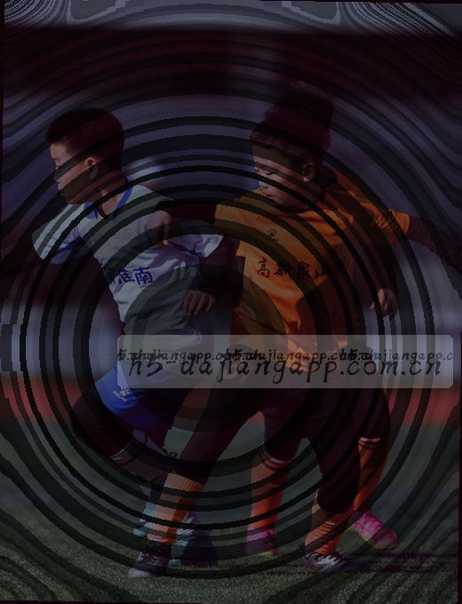 比分定格在3比2，球员跪地庆贺。